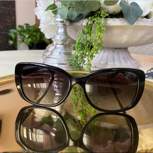 ❌SOLD❌ Ralph Lauren sunglasses in very good condition!